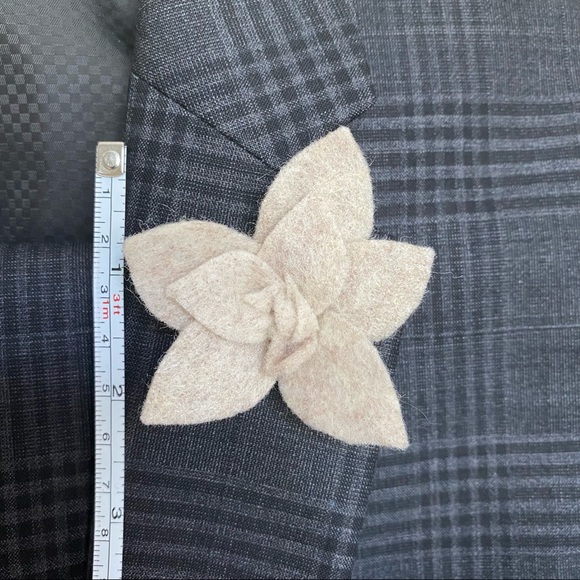 Lapel pin - Picture 2 of 4